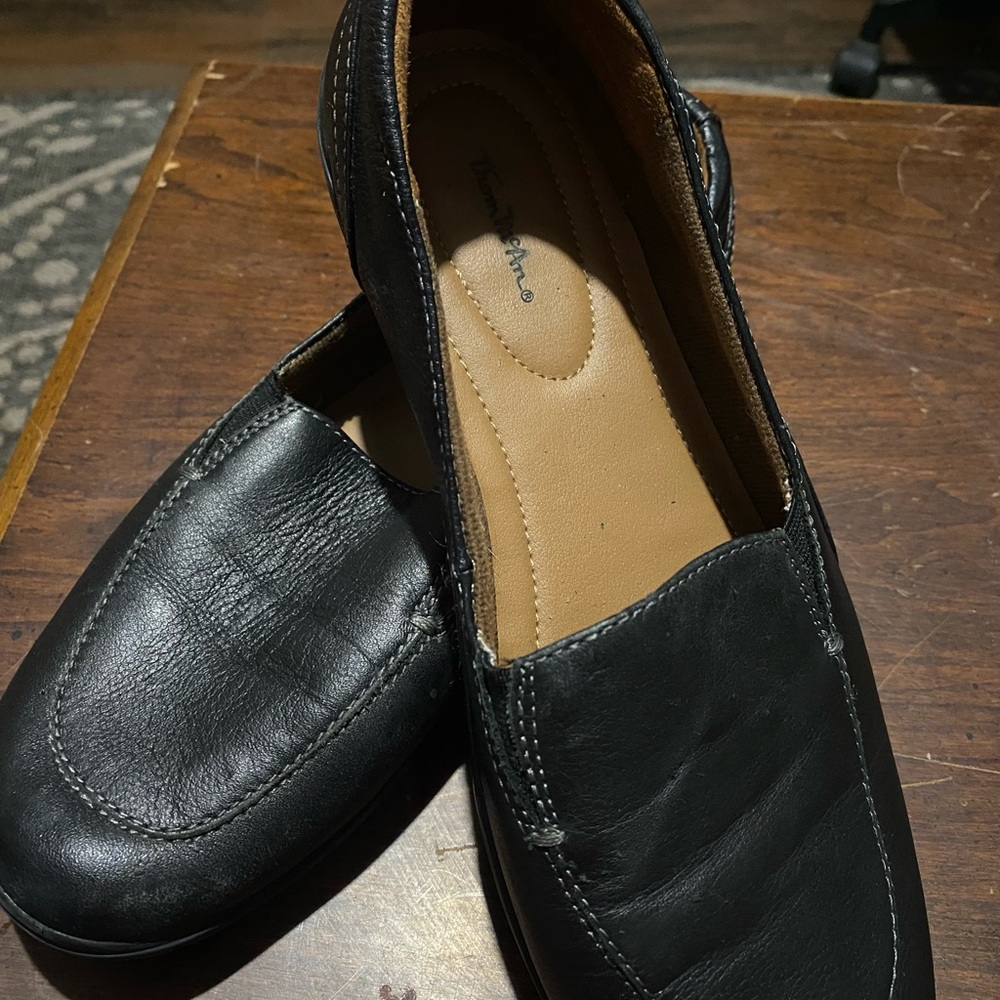 Thom McAn Black Leather Slip-On Loafers